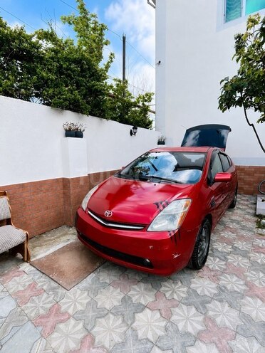 Toyota Prius-2