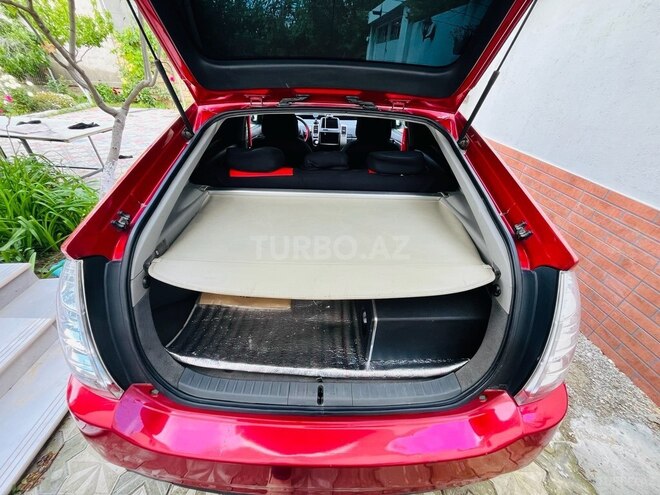 Toyota Prius-10