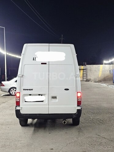 Ford Transit-2