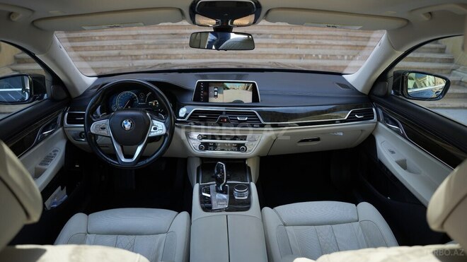 BMW 740-11