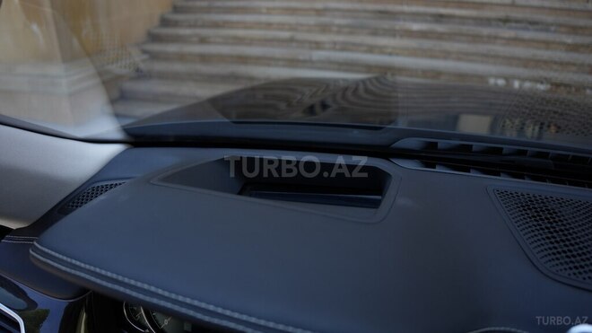 BMW 740-16