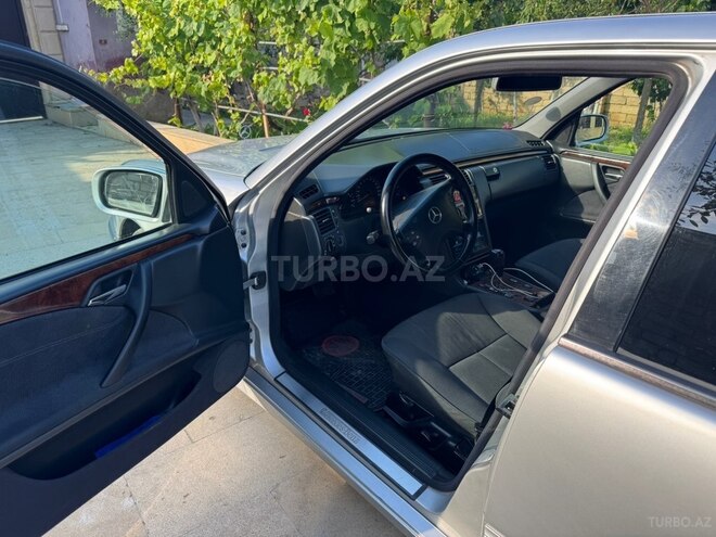 Mercedes E 200-6