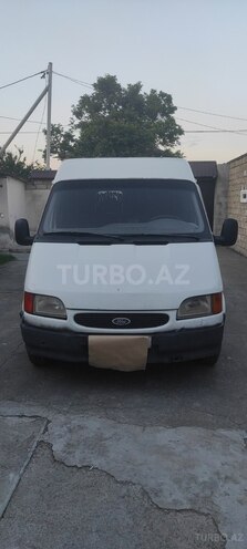 Ford Transit-3