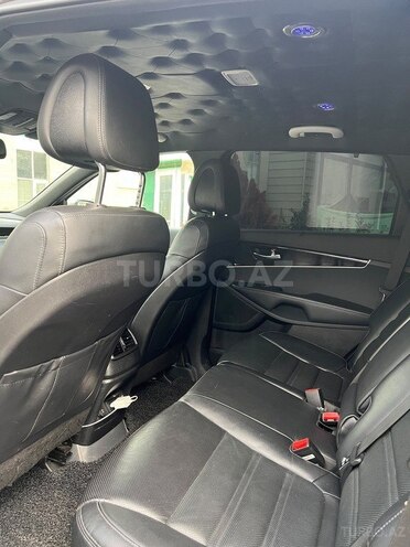 Kia Sorento-14