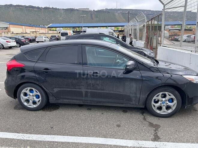 Ford Focus-8