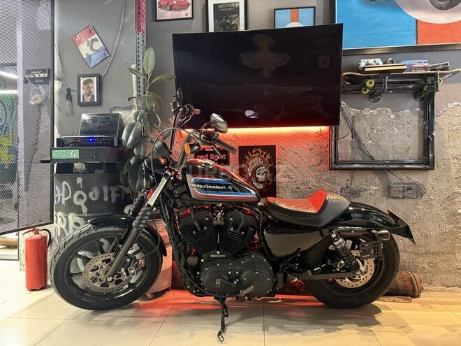 Harley-Davidson Sportster Custom 1200-1