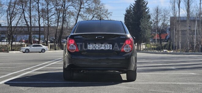 Chevrolet Aveo-12