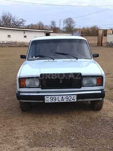 LADA (VAZ) 2107-1