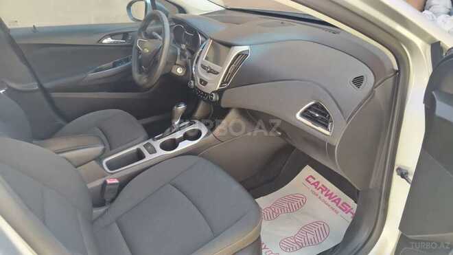Chevrolet Cruze-6