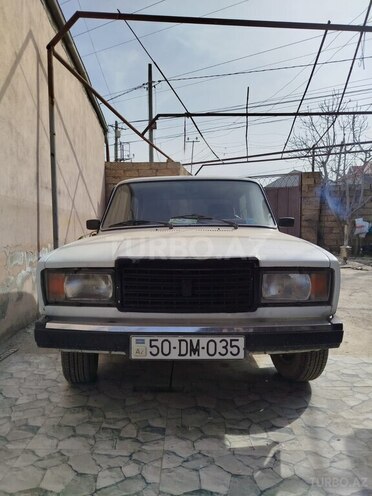LADA (VAZ) 2107-1