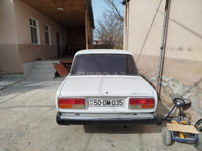 LADA (VAZ) 2107-5