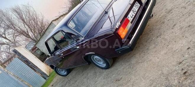 LADA (VAZ) 2107-2