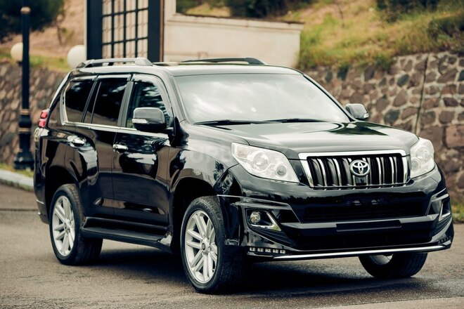 Toyota Land Cruiser Prado-3