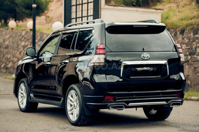 Toyota Land Cruiser Prado-6