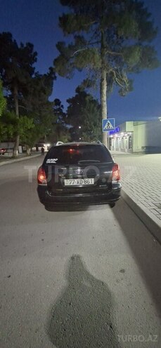 Toyota Avensis-2