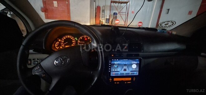 Toyota Avensis-4