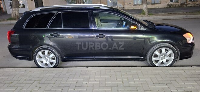 Toyota Avensis-8