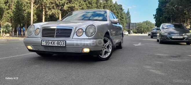 Mercedes E 200-2