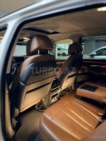 BMW X5-12