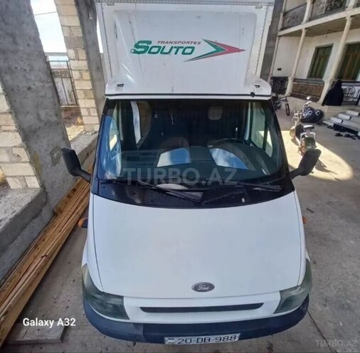 Ford Transit-6
