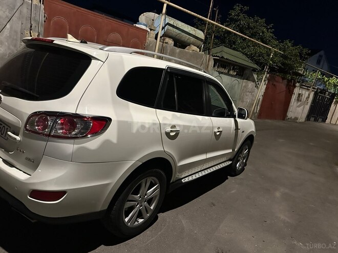Hyundai Santa Fe-5