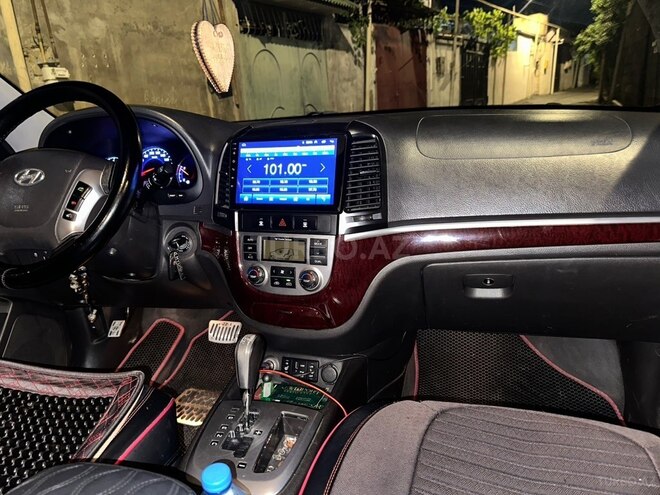 Hyundai Santa Fe-8