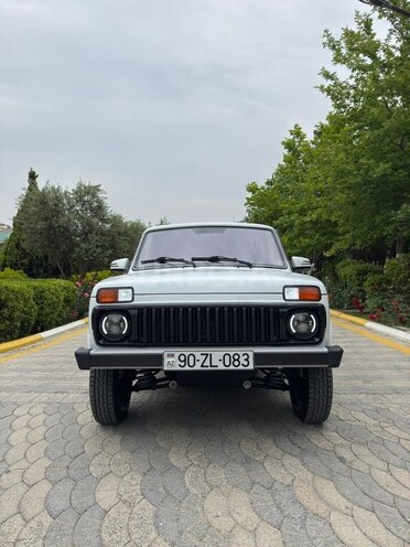 LADA (VAZ) Niva-8