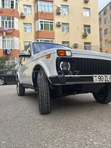 LADA (VAZ) Niva-20