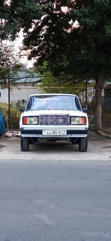 LADA (VAZ) 2107-2