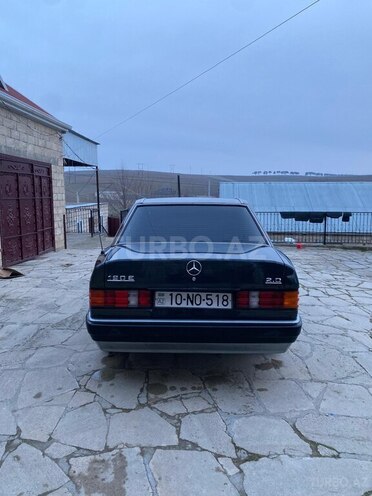 Mercedes 190-4