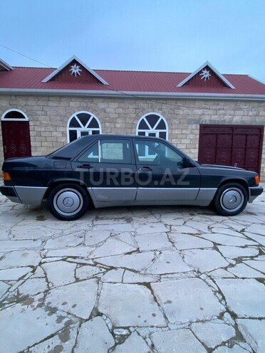 Mercedes 190-7