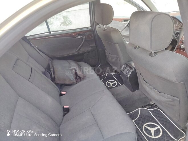 Mercedes E 240-14