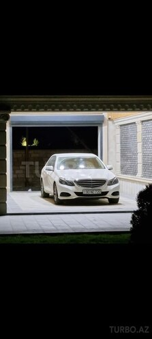 Mercedes E 220-3