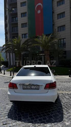 Mercedes E 220-5