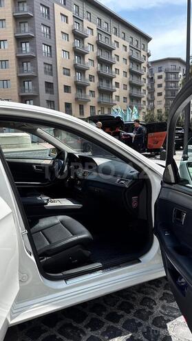 Mercedes E 220-9