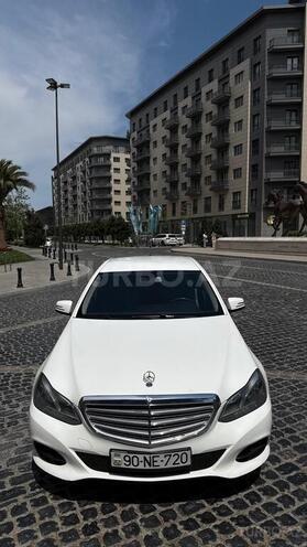 Mercedes E 220-2
