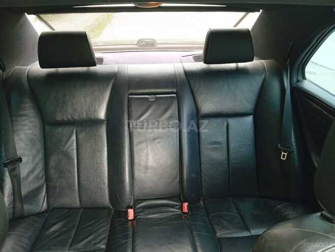 Mercedes E 200-7