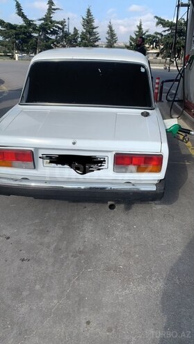 LADA (VAZ) 2107-2