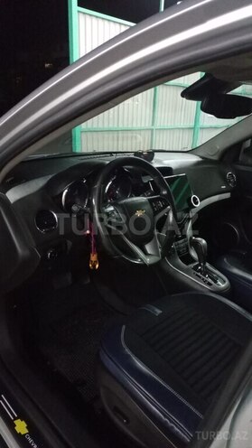 Chevrolet Cruze-5