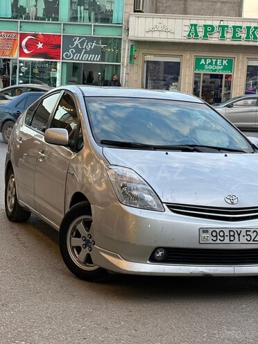 Toyota Prius-3