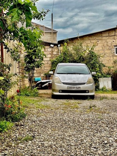 Toyota Prius-2