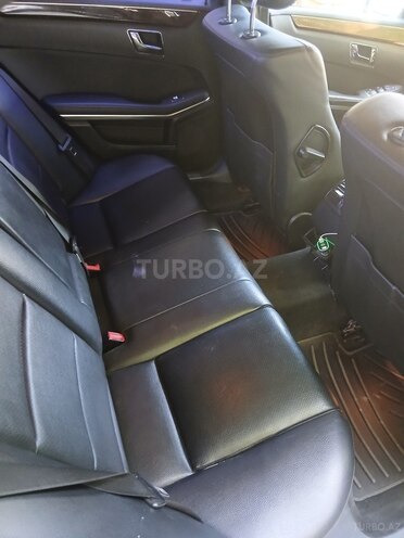 Mercedes E 250-10