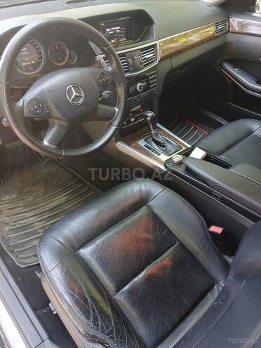 Mercedes E 250-8