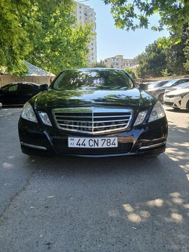 Mercedes E 250-1