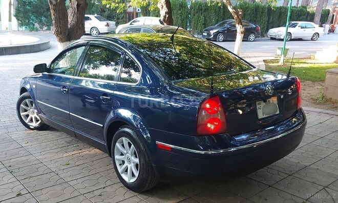 Volkswagen Passat-5