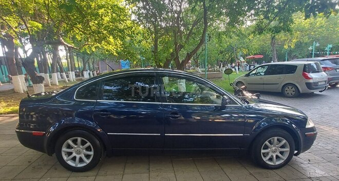 Volkswagen Passat-8