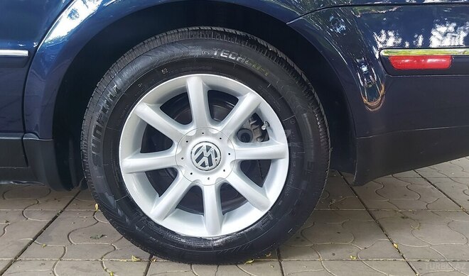 Volkswagen Passat-13
