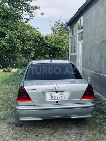 Mercedes C 200-2