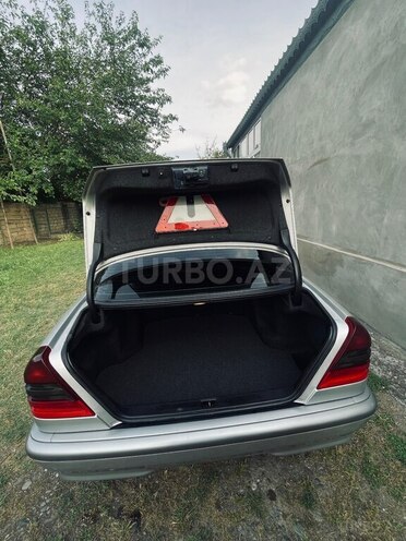 Mercedes C 200-3