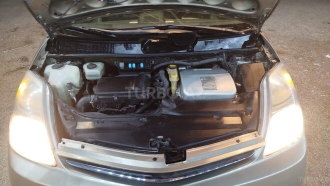 Toyota Prius-10